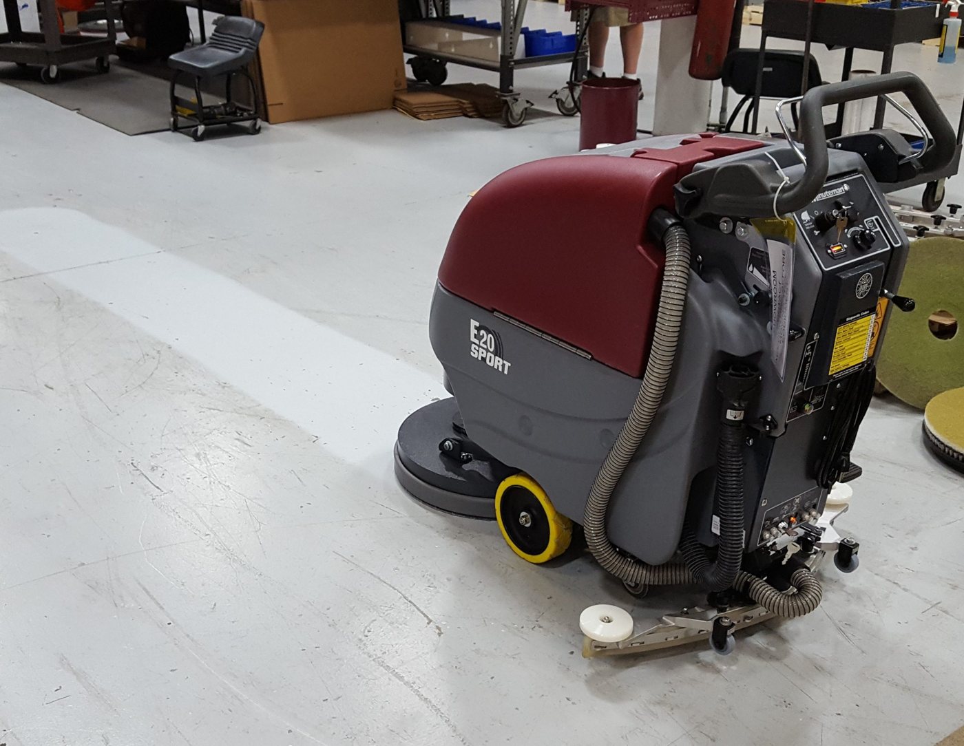 Minuteman E20 SPORT removing floor finish