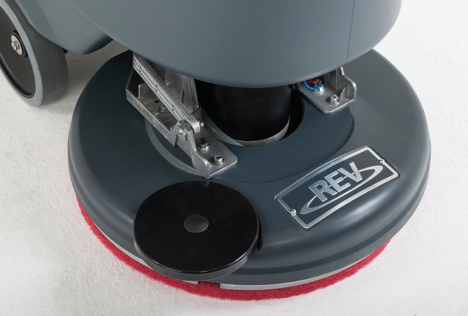 Top view of the SC500 REV deck with its fixed pad holder
