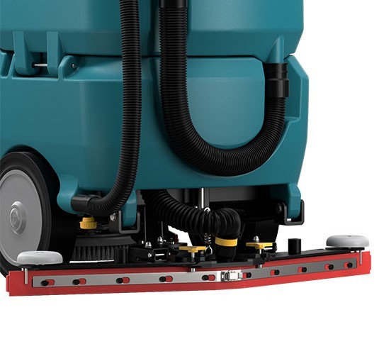 Tennant T681 rear V-shaped squeegee with red Linatex blades and recovery hose