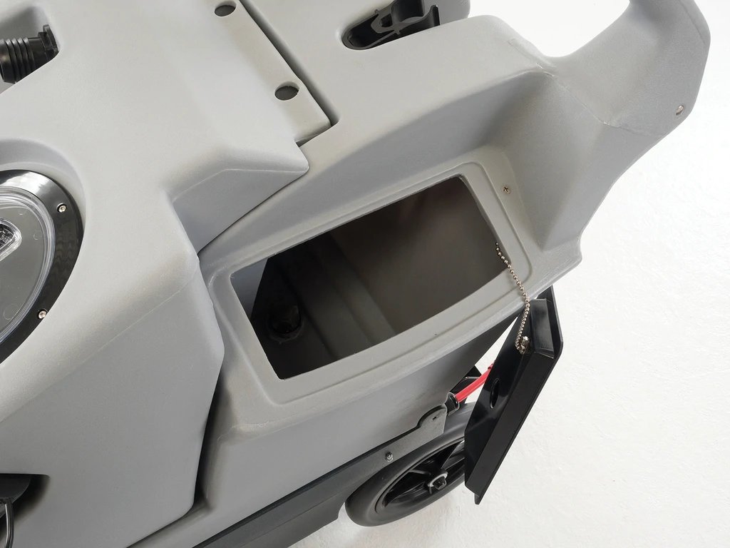 Advance ET610 easy-fill solution tank port